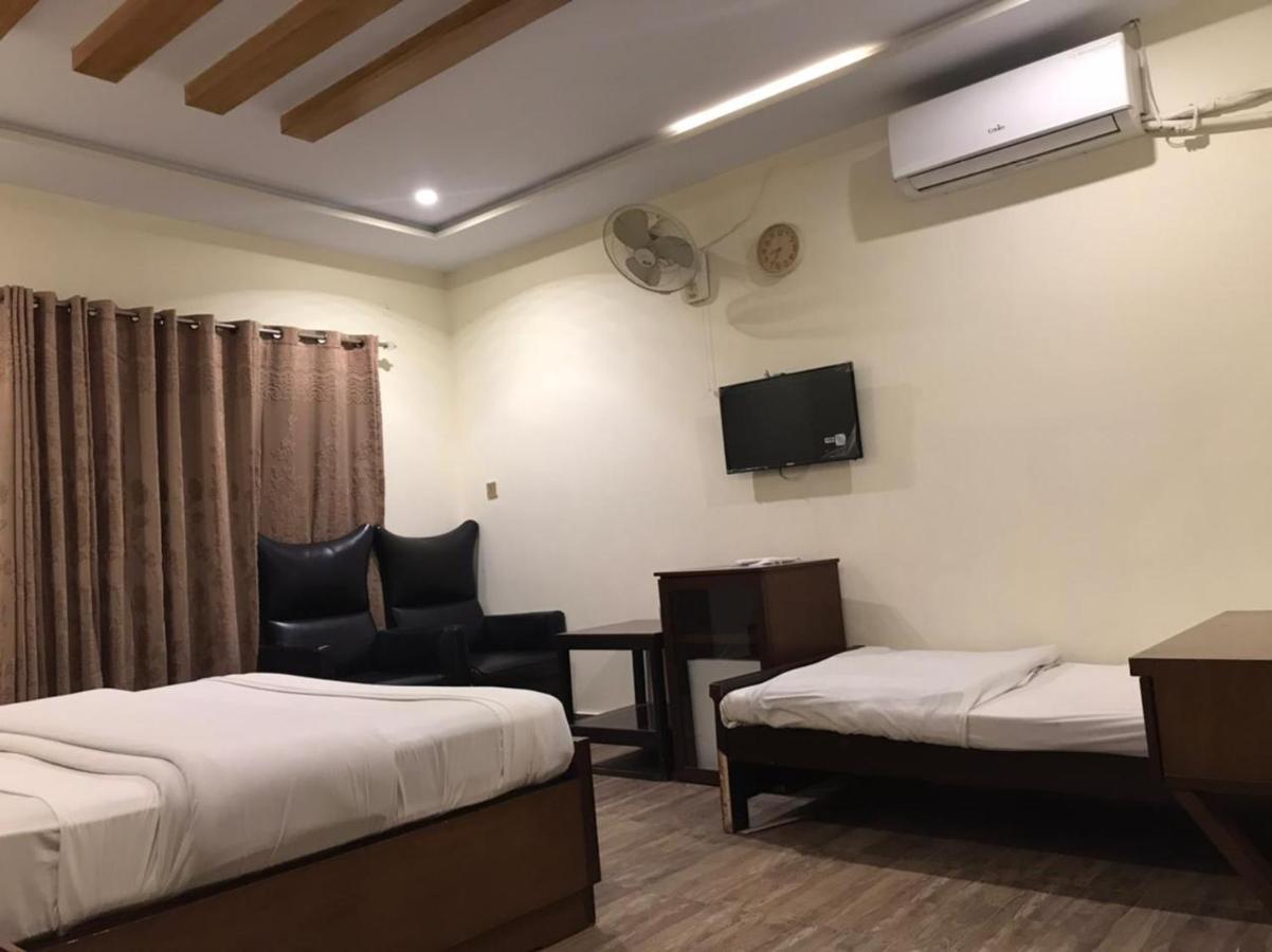 Hotel S.R. Lounge ملتان المظهر الخارجي الصورة
