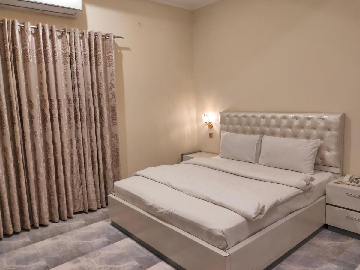 Hotel S.R. Lounge ملتان المظهر الخارجي الصورة