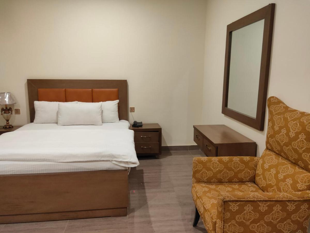 Hotel S.R. Lounge ملتان المظهر الخارجي الصورة