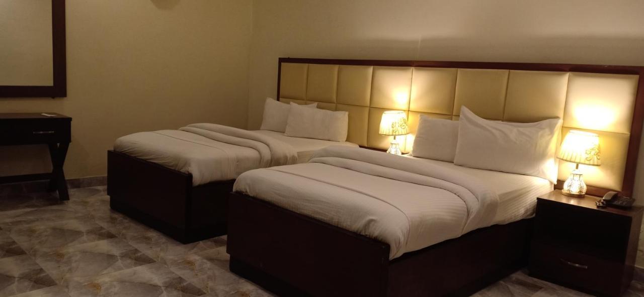 Hotel S.R. Lounge ملتان المظهر الخارجي الصورة